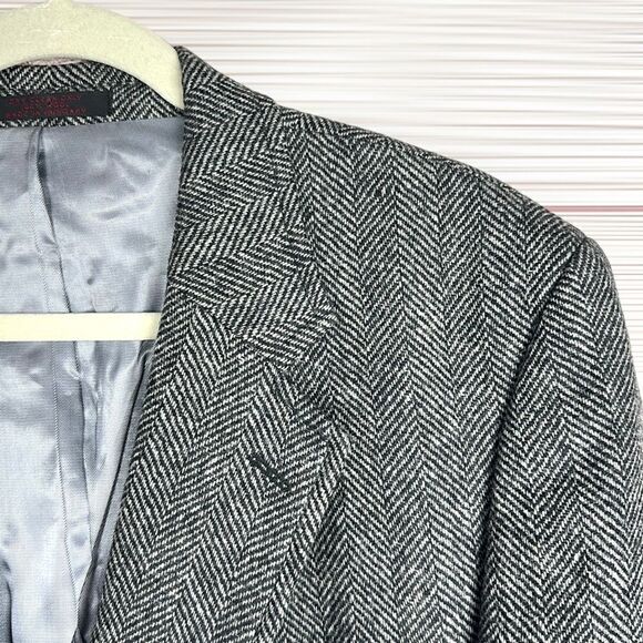 Christopher Brooks Gray Wool Two-Button Single Vent Herringbone Sport Coat 42R - Picture 2 of 15